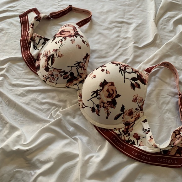 44D Cacique Bra - Picture 2 of 10
